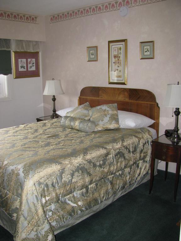 Billy Barker Casino Hotel Quesnel Bagian luar foto