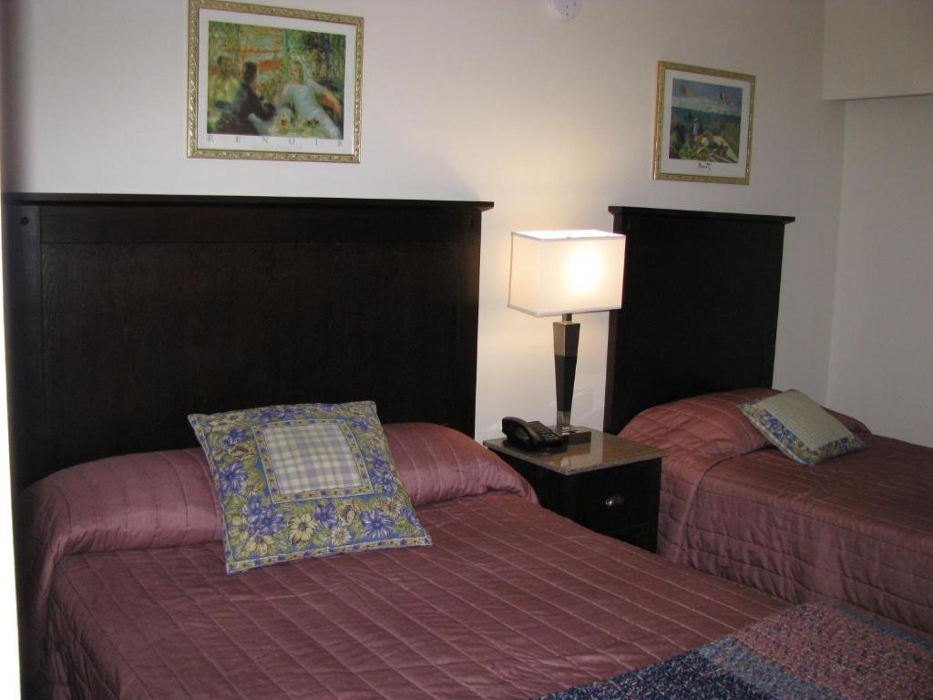 Billy Barker Casino Hotel Quesnel Bagian luar foto