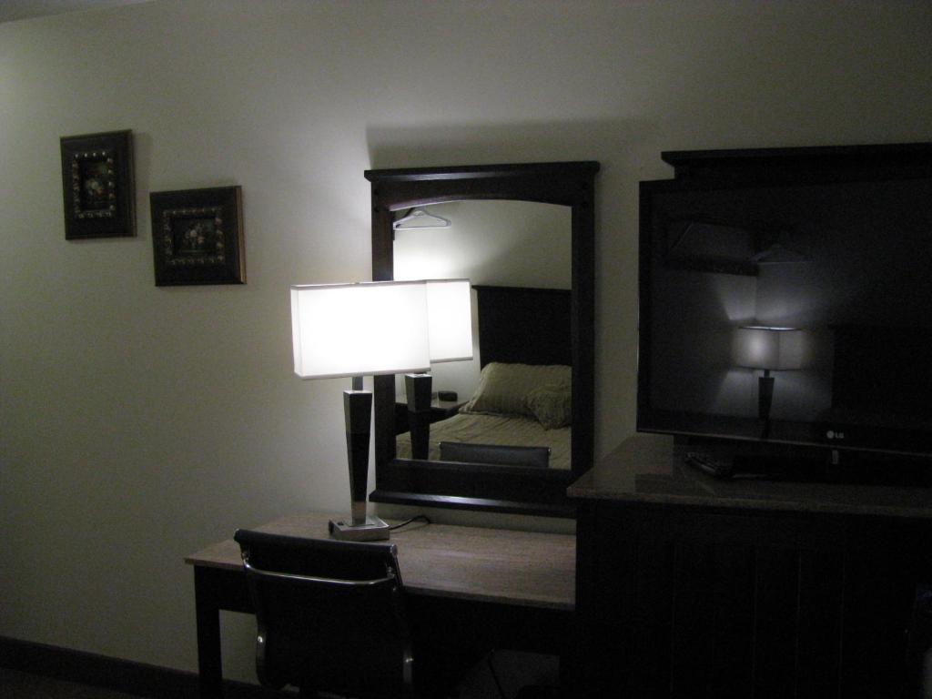Billy Barker Casino Hotel Quesnel Bagian luar foto