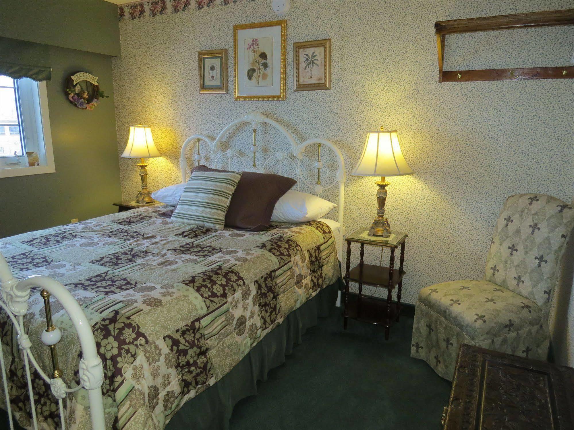 Billy Barker Casino Hotel Quesnel Bagian luar foto